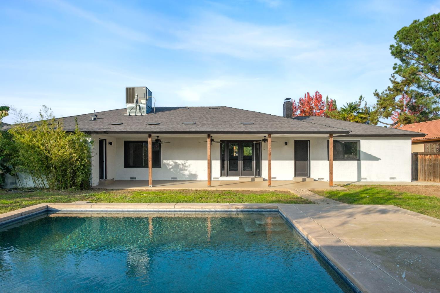 1465 E Escalon Ave, Fresno, CA 93710