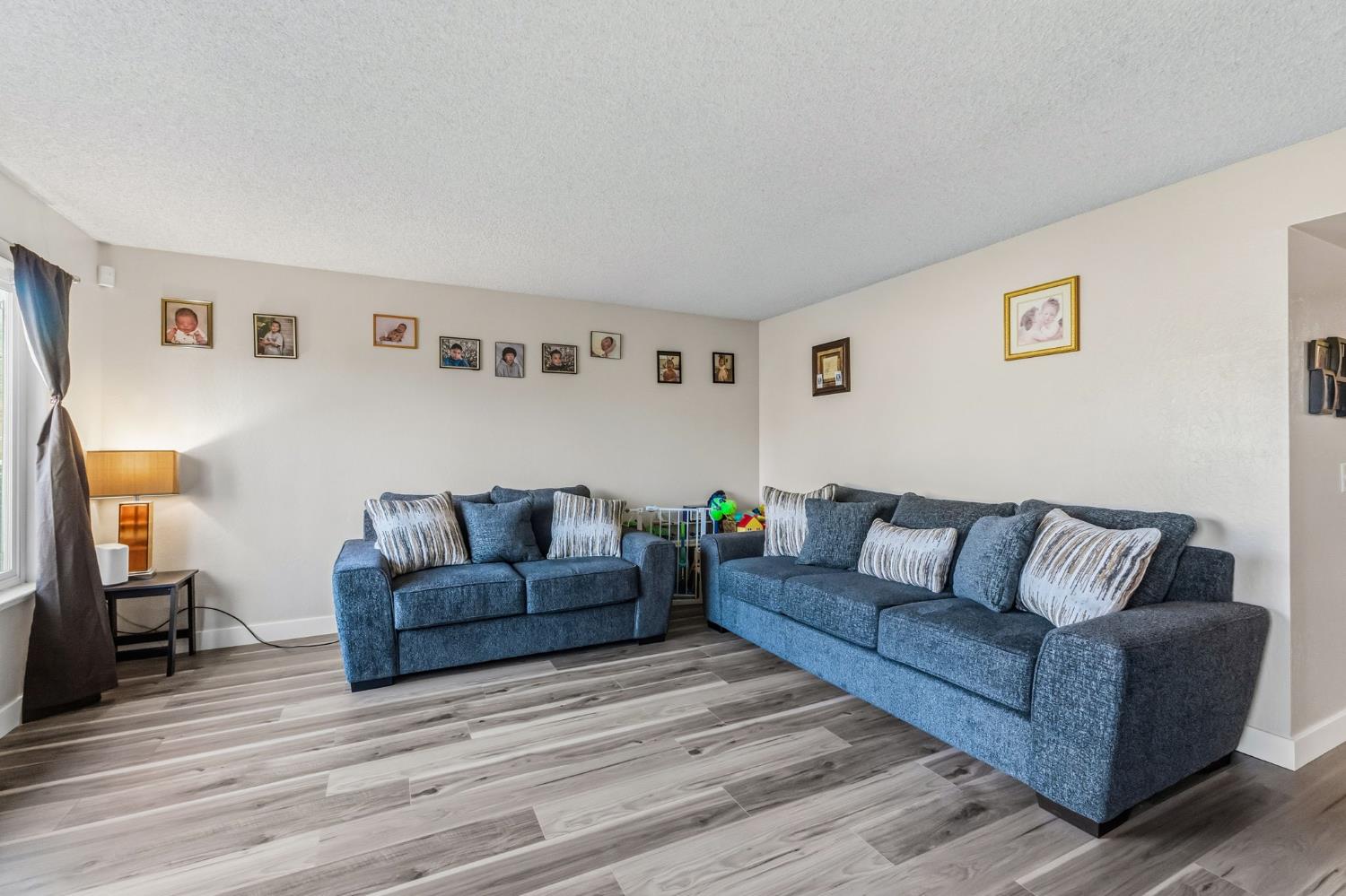 1504 Scott Ave, Clovis, CA 93611