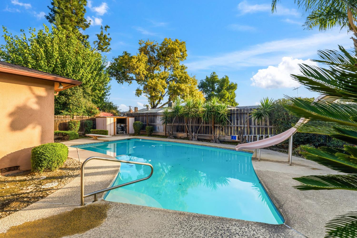 1504 Scott Ave, Clovis, CA 93611