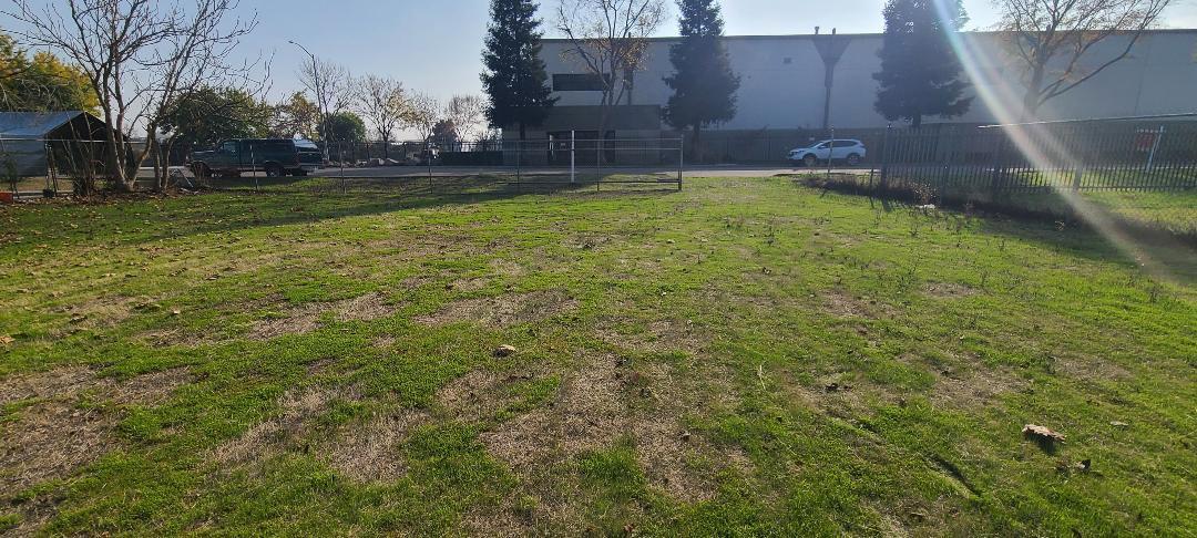 1775 E Vine Ave, Fresno, CA 93706