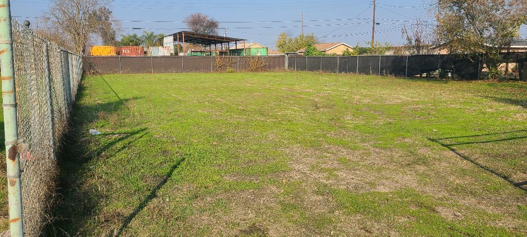 1775 E Vine Ave, Fresno, CA 93706