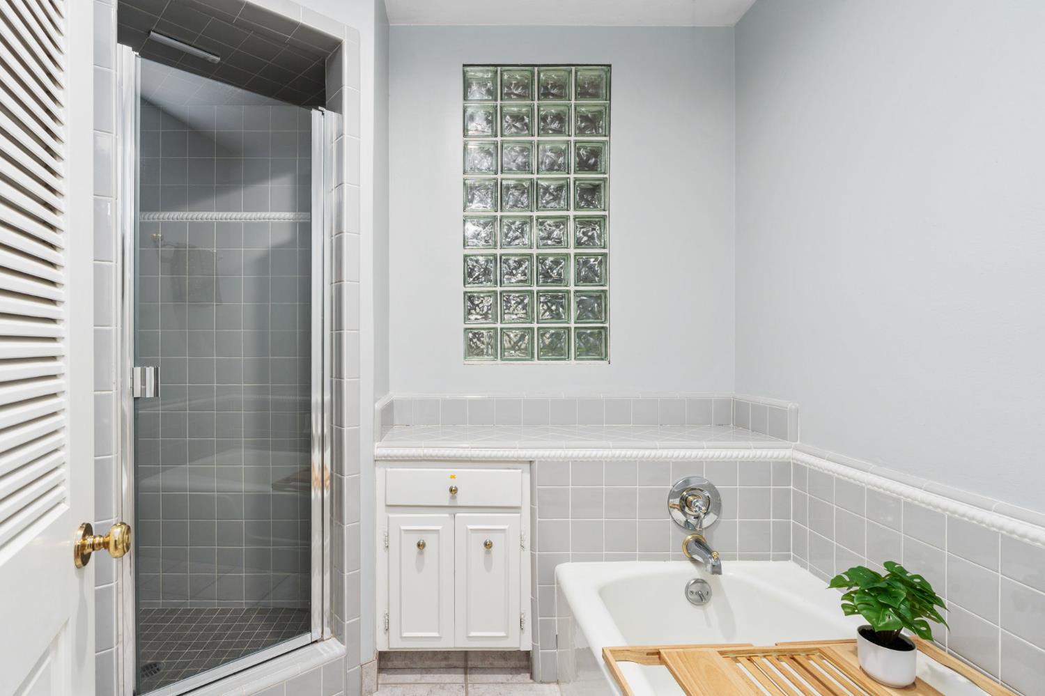 1011 Wyoming Dr, Merced, CA 95340