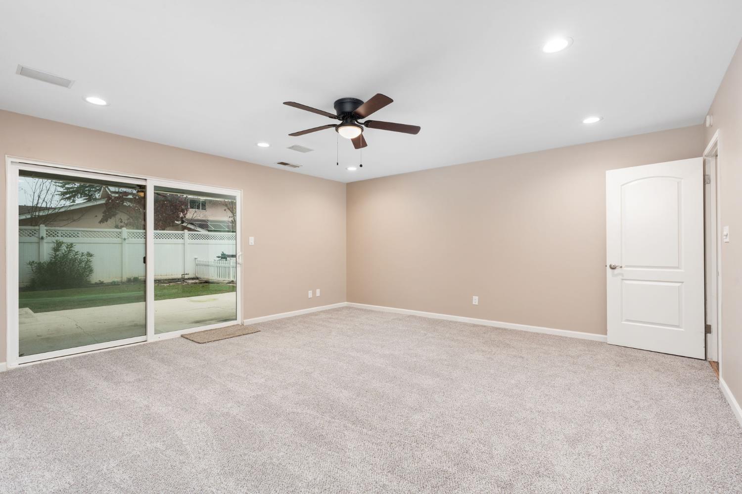 1011 Wyoming Dr, Merced, CA 95340