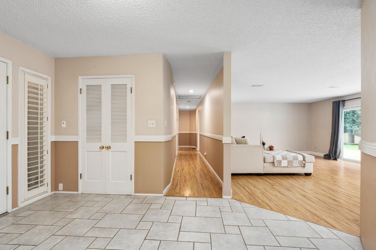 1011 Wyoming Dr, Merced, CA 95340