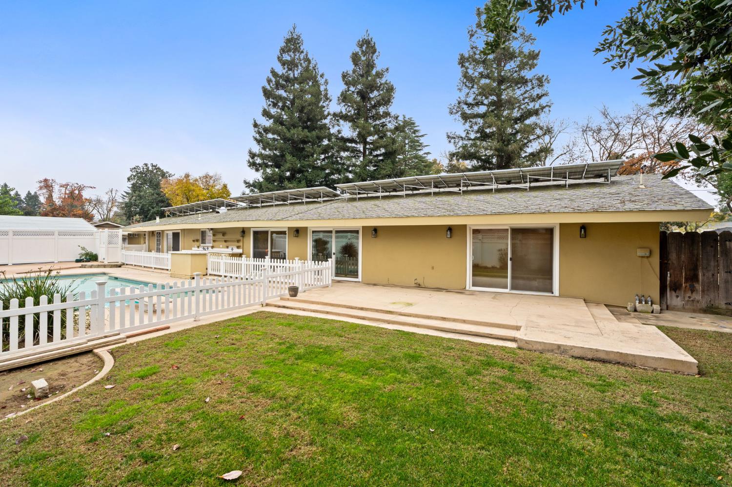 1011 Wyoming Dr, Merced, CA 95340