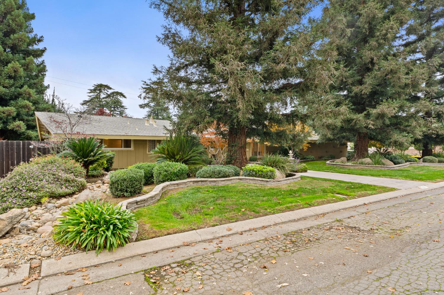 1011 Wyoming Dr, Merced, CA 95340