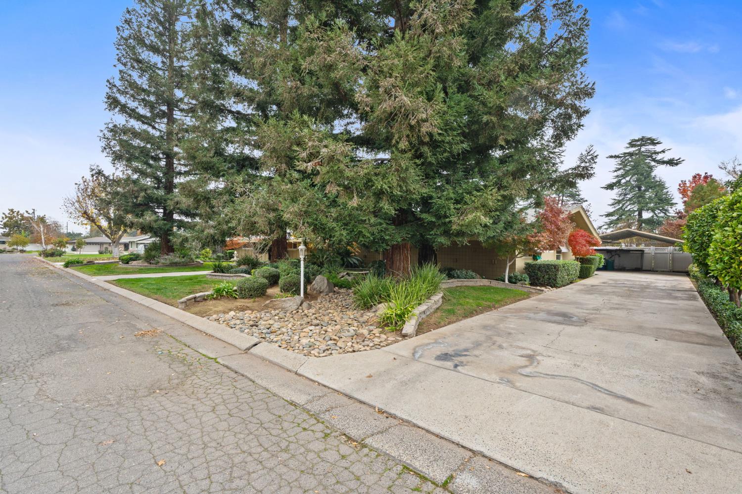 1011 Wyoming Dr, Merced, CA 95340