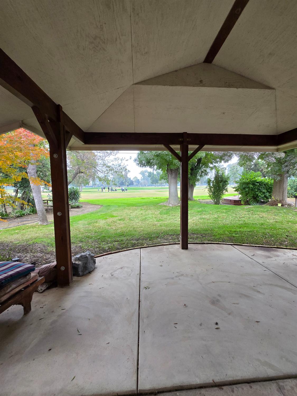 5867 E Club View Dr, Fresno, CA 93727