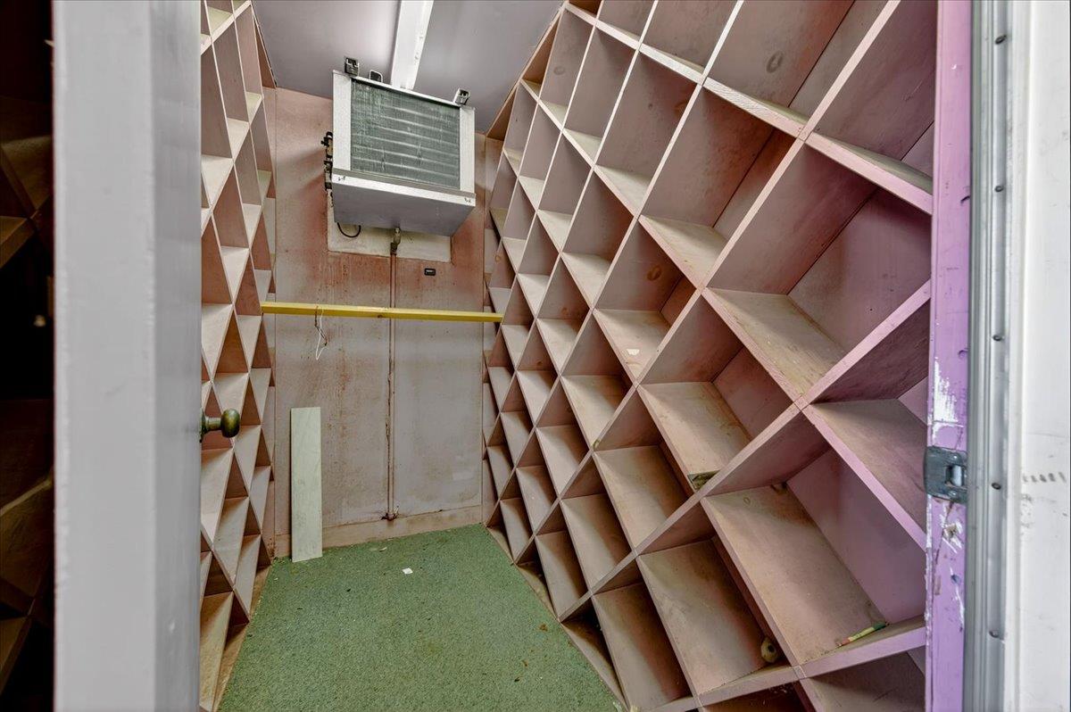 5867 E Club View Dr, Fresno, CA 93727