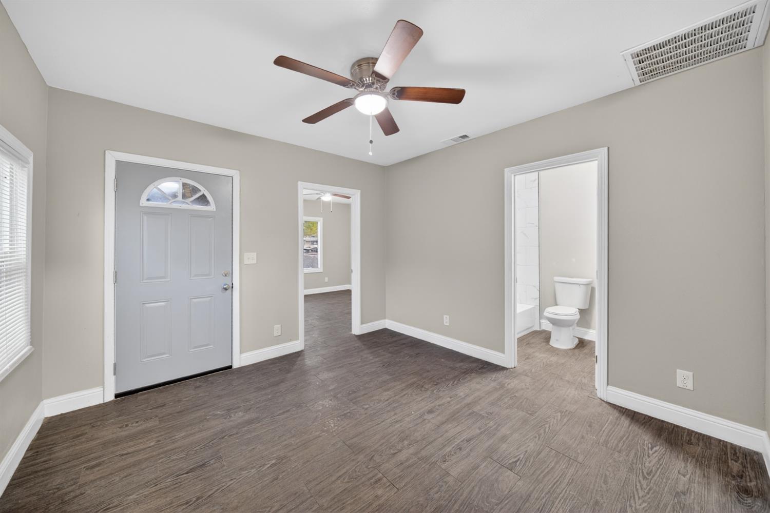 3231 E Townsend Ave, Fresno, CA 93702