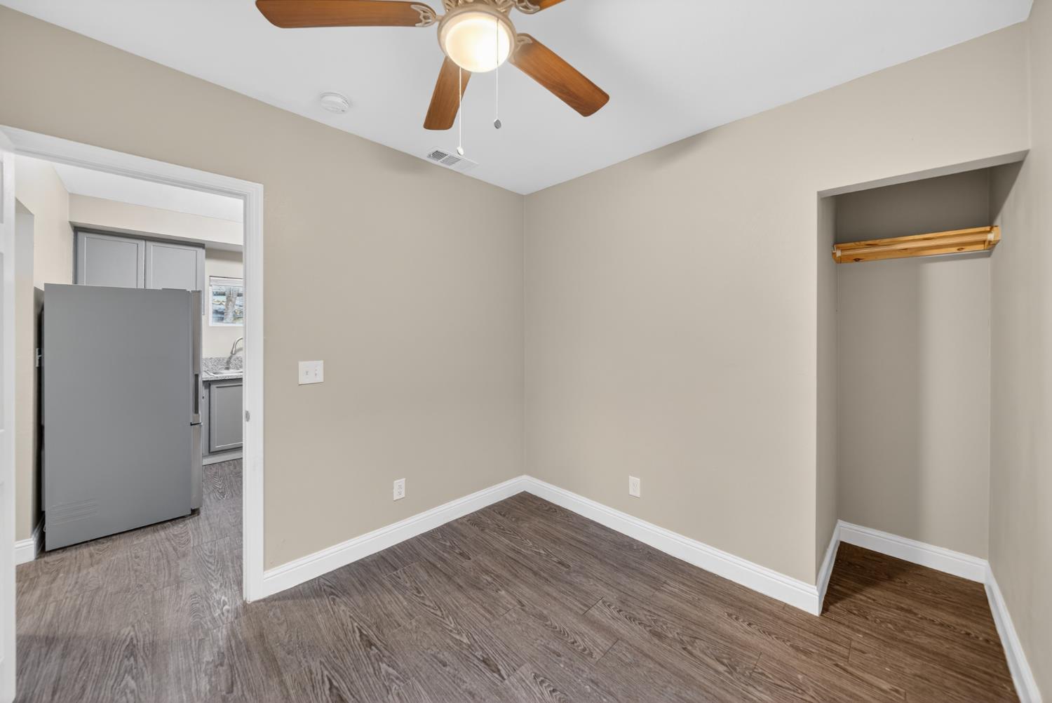 3231 E Townsend Ave, Fresno, CA 93702