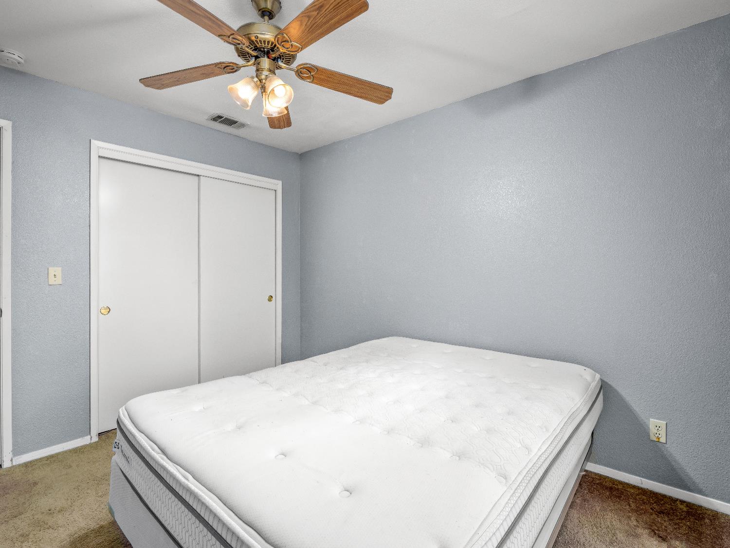 40557 Saddleback Rd, Bass Lake, CA 93604