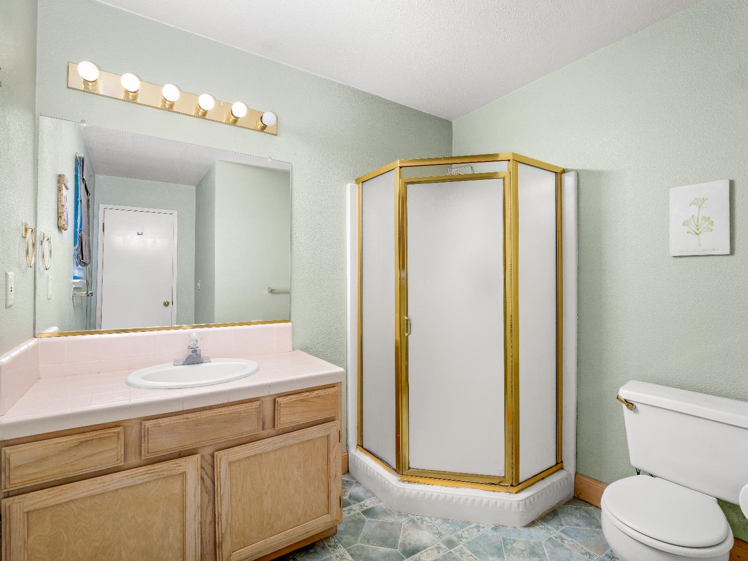 40557 Saddleback Rd, Bass Lake, CA 93604