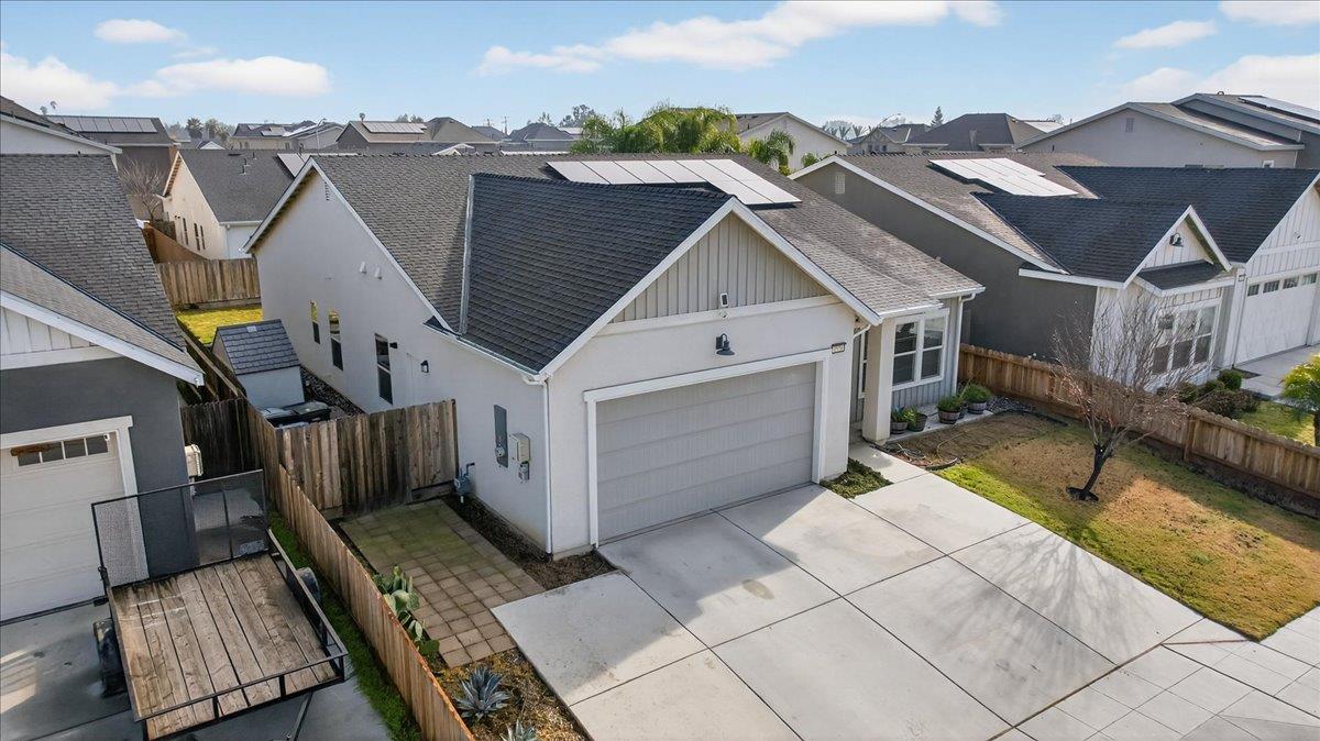 1556 N Delbert Ave, Fresno, CA 93722