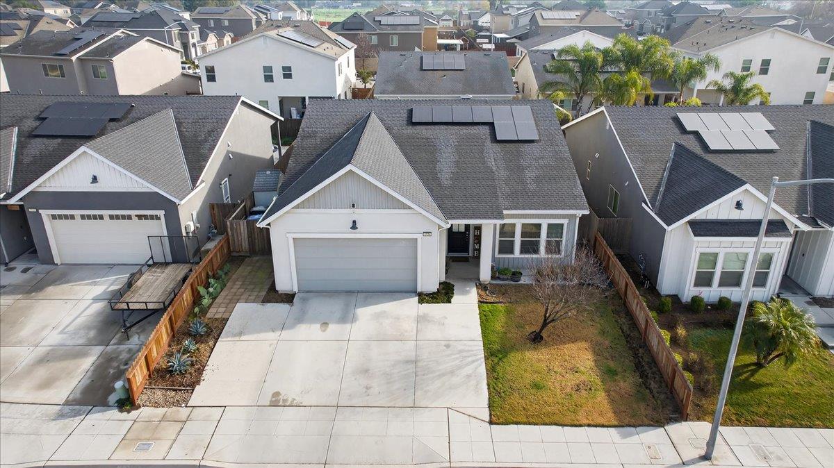 1556 N Delbert Ave, Fresno, CA 93722