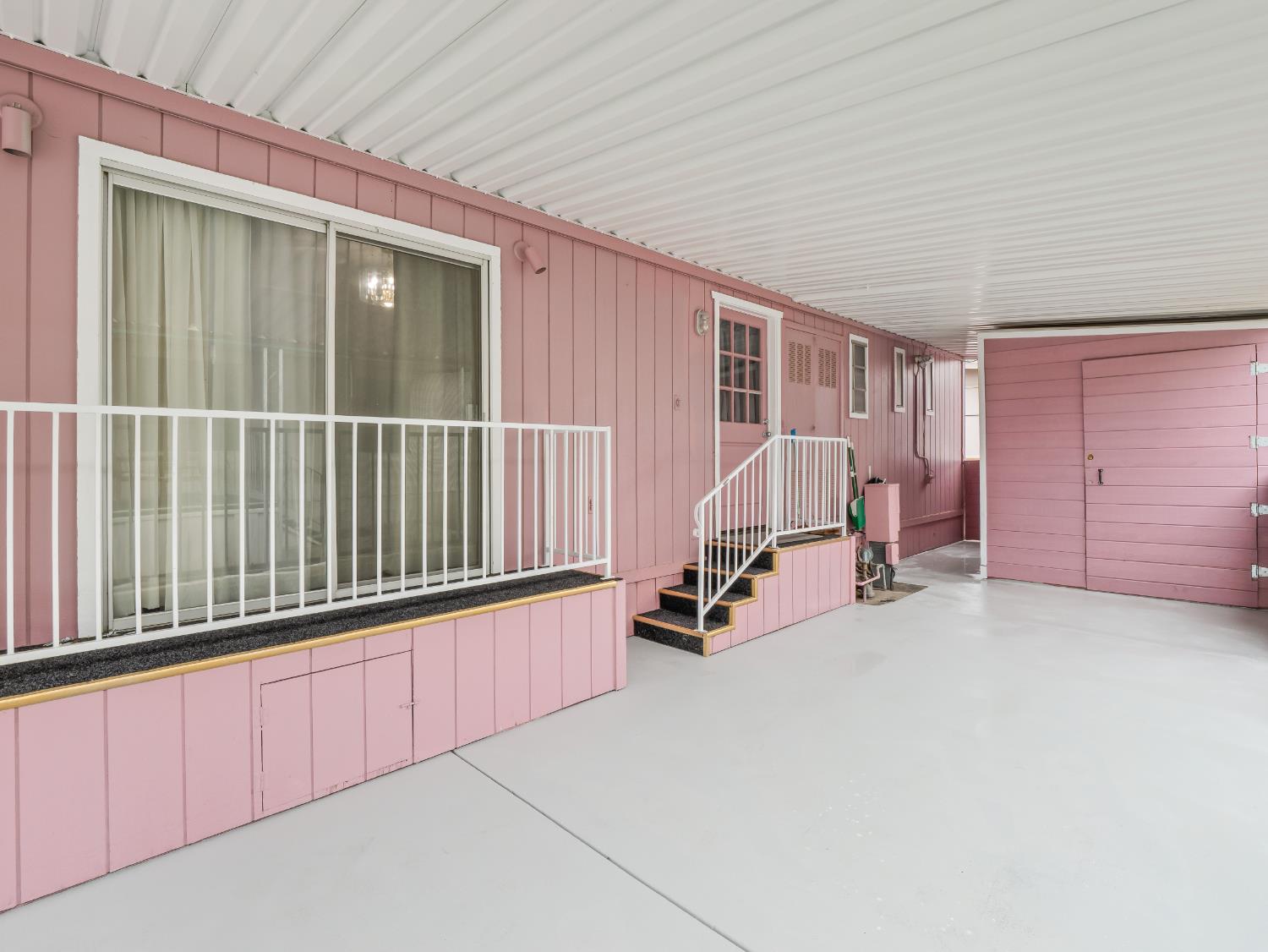 2706 W Ashlan Ave #111, Fresno, CA 93705