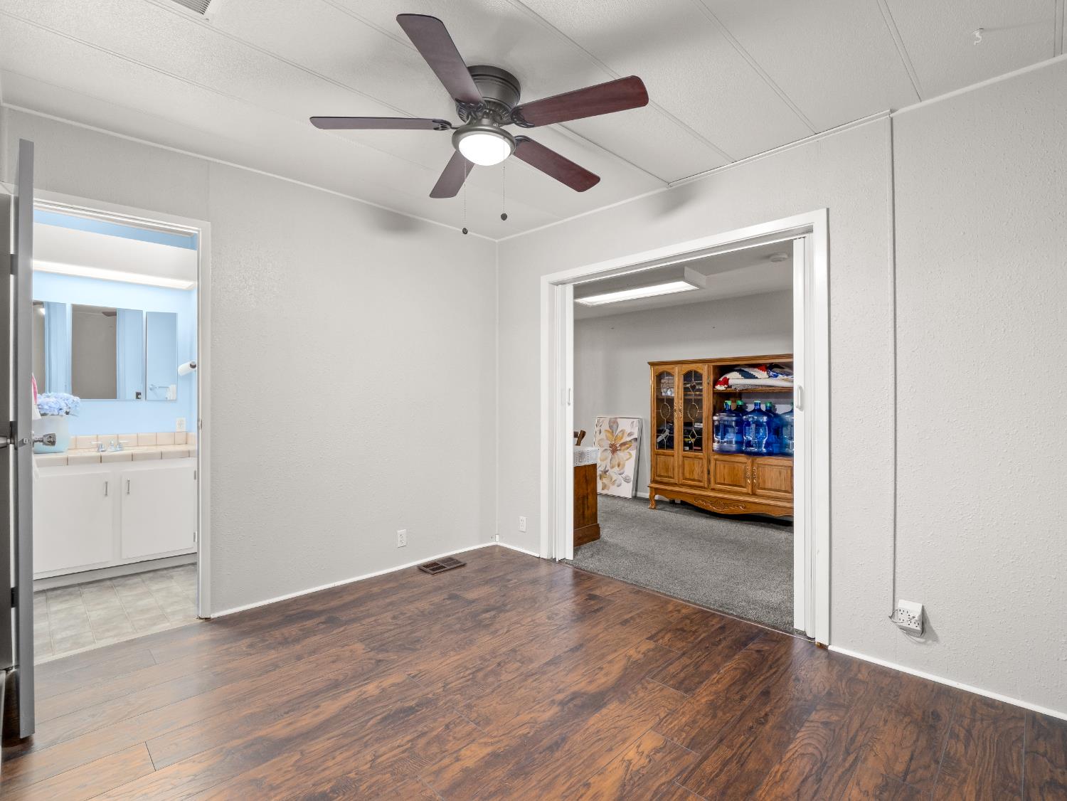 2706 W Ashlan Ave #111, Fresno, CA 93705