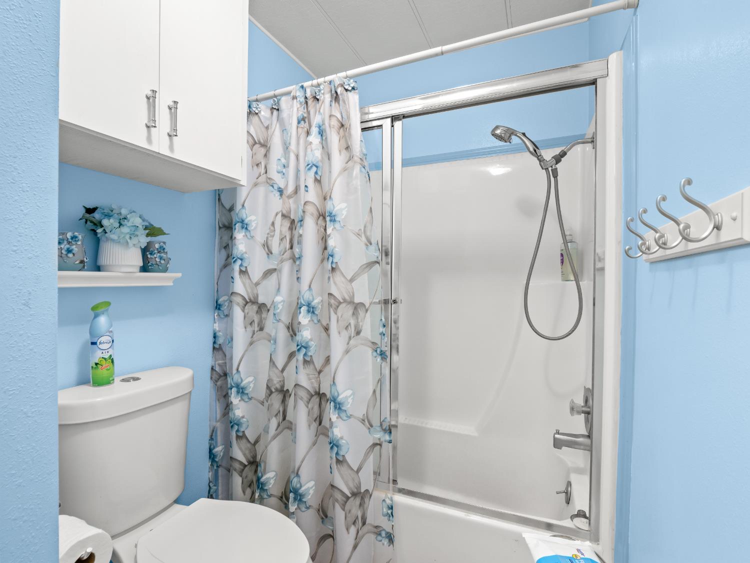 2706 W Ashlan Ave #111, Fresno, CA 93705