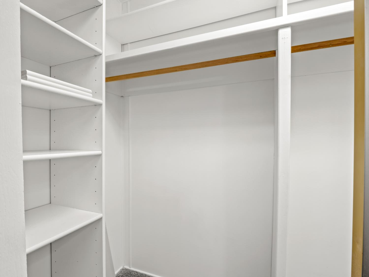 2706 W Ashlan Ave #111, Fresno, CA 93705