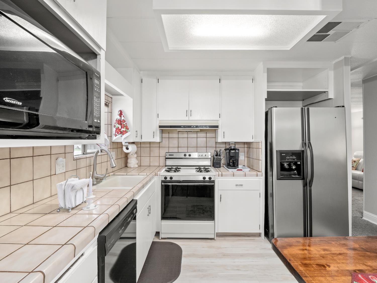 2706 W Ashlan Ave #111, Fresno, CA 93705