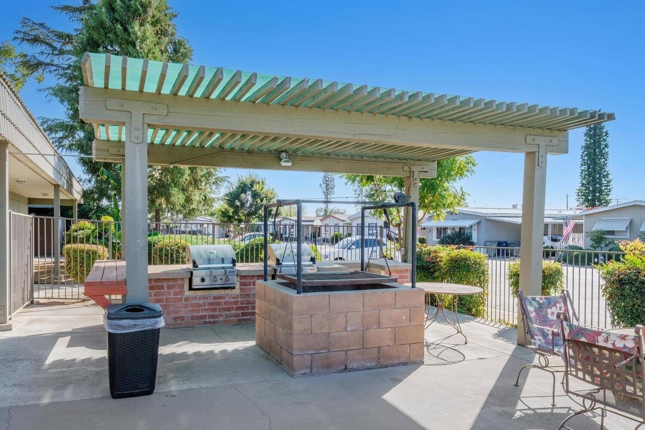 2706 W Ashlan Ave #111, Fresno, CA 93705