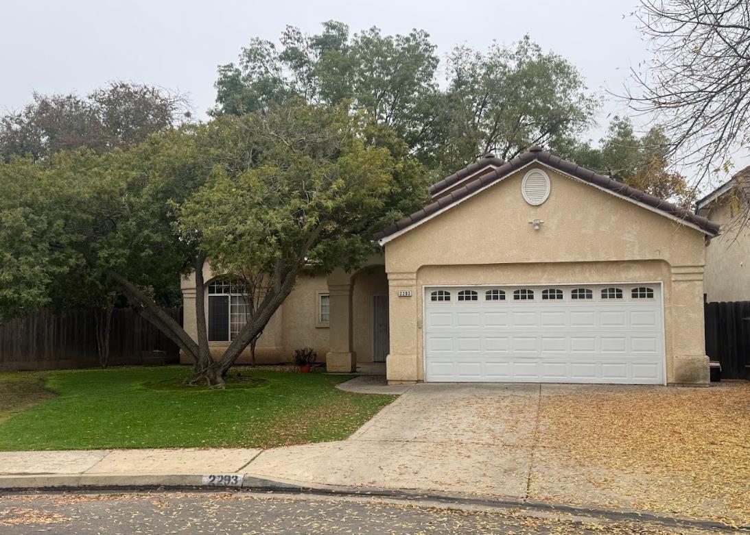 2293 E Ryan Ave, Fresno, CA 93720