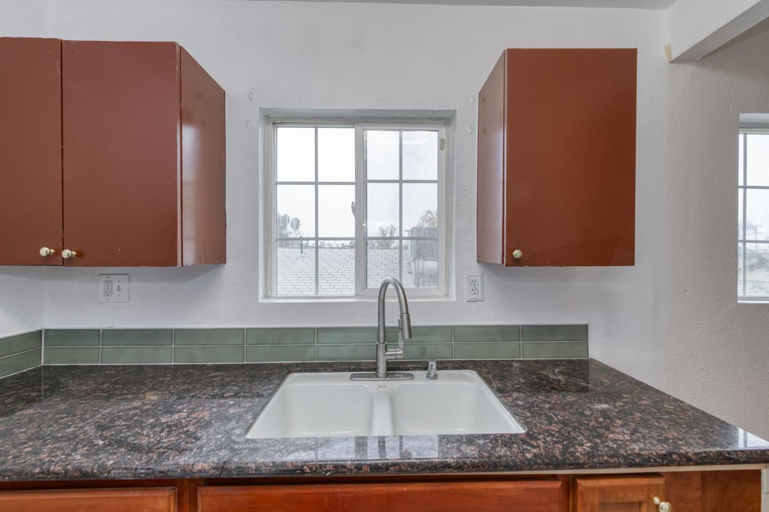 450 N Effie St, Fresno, CA 93701