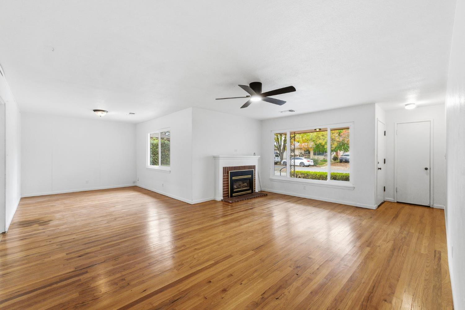 732 W Cortland Ave, Fresno, CA 93705