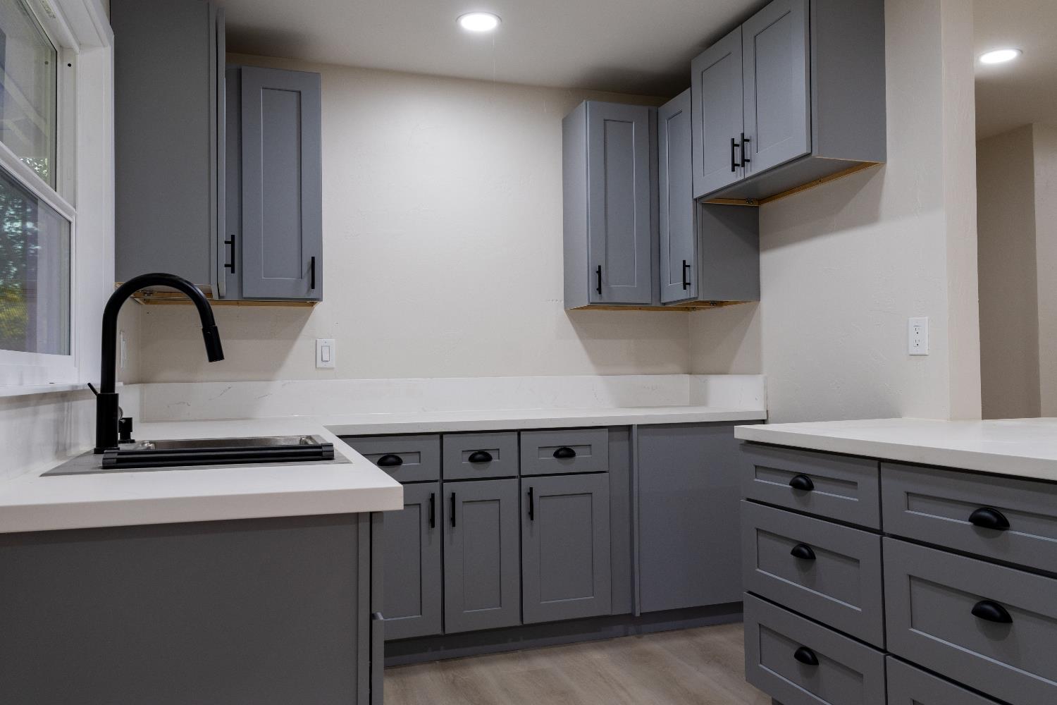 6075 N Selland Ave, Fresno, CA 93711