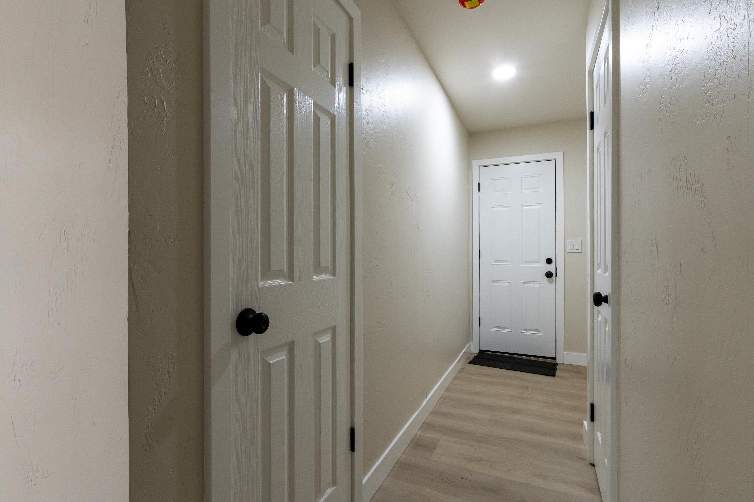 6075 N Selland Ave, Fresno, CA 93711