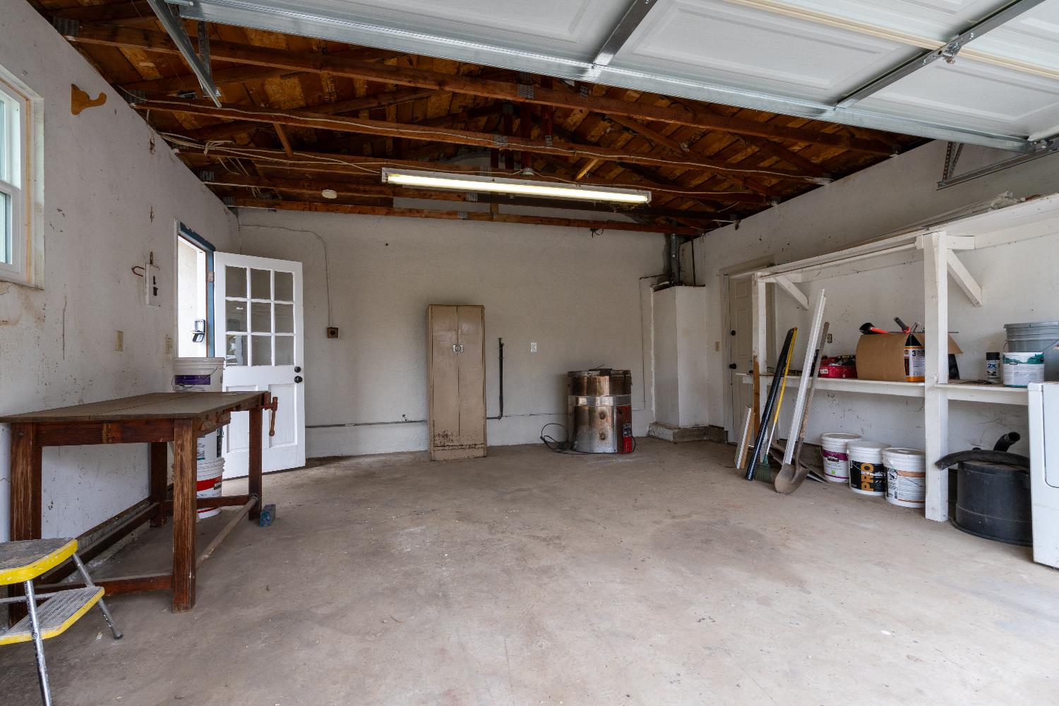 6075 N Selland Ave, Fresno, CA 93711