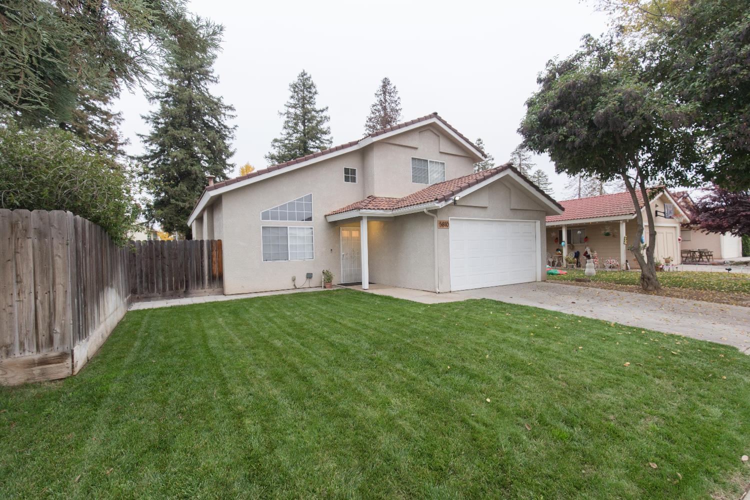 5810 W Tenaya Ave, Fresno, CA 93722