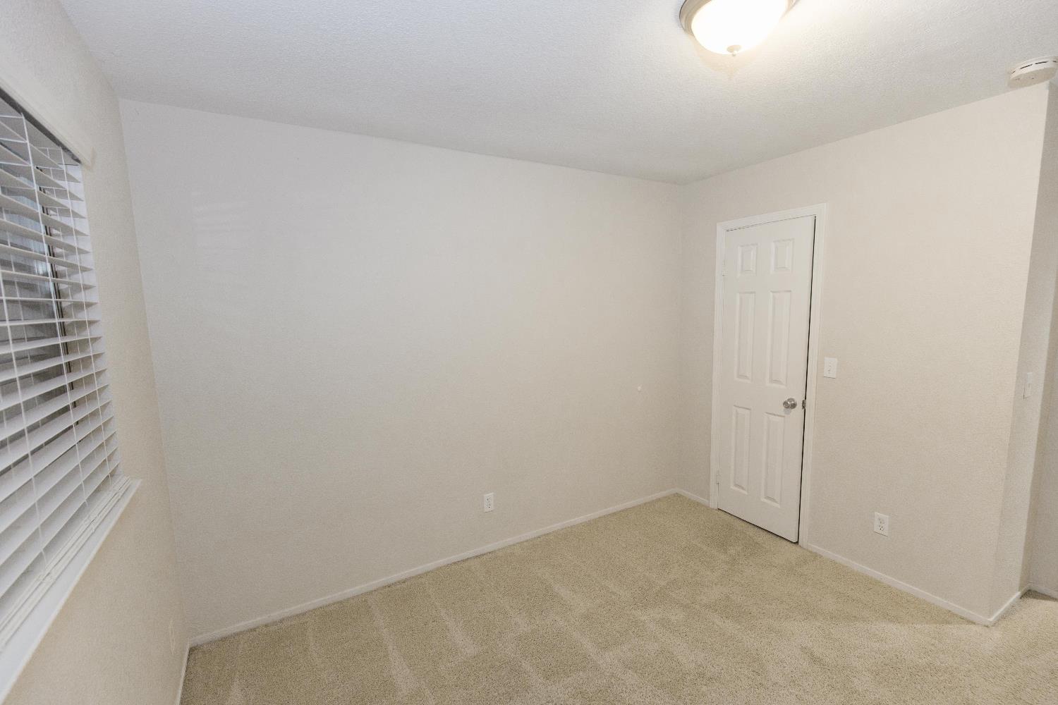 5810 W Tenaya Ave, Fresno, CA 93722