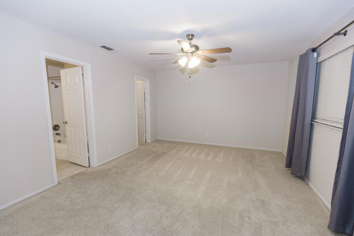 5810 W Tenaya Ave, Fresno, CA 93722