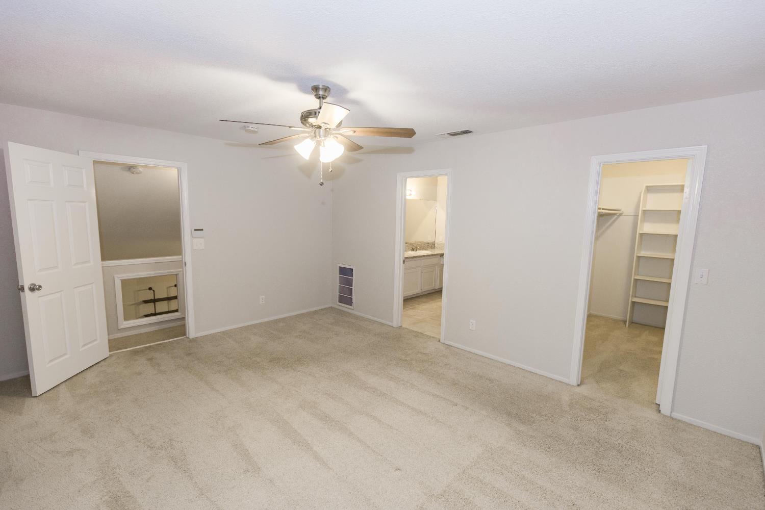 5810 W Tenaya Ave, Fresno, CA 93722