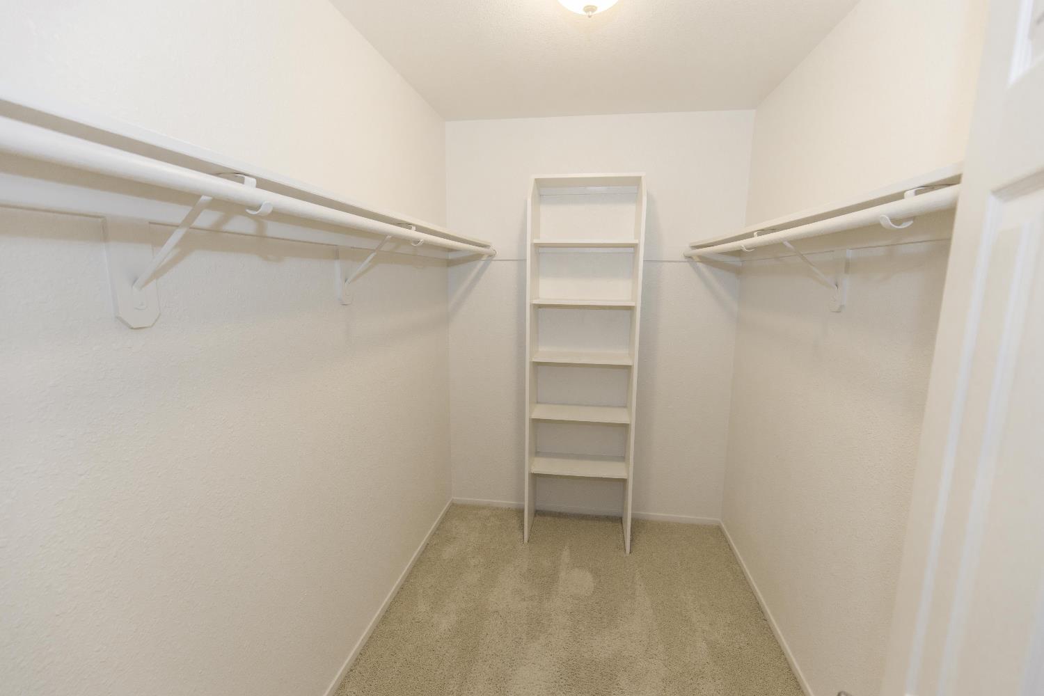 5810 W Tenaya Ave, Fresno, CA 93722