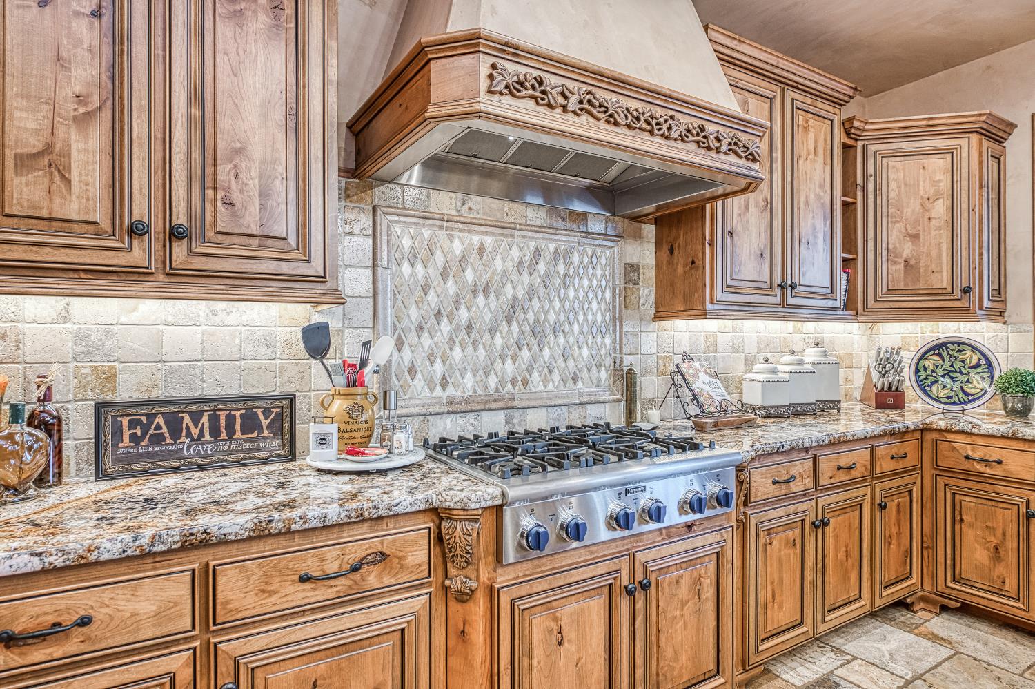 42555 Bretz Point Ln, Shaver Lake, CA 93664