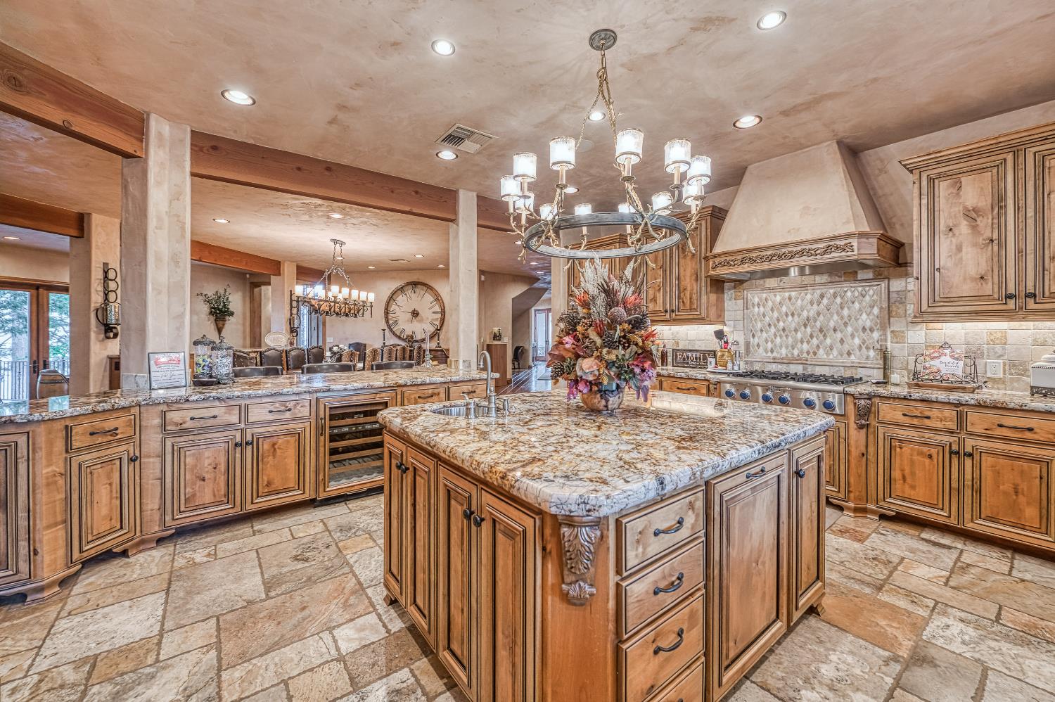 42555 Bretz Point Ln, Shaver Lake, CA 93664