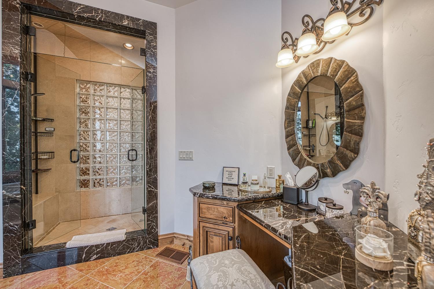 42555 Bretz Point Ln, Shaver Lake, CA 93664