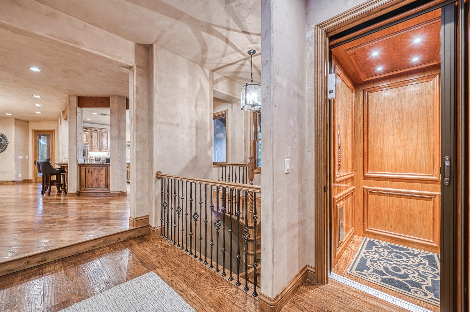 42555 Bretz Point Ln, Shaver Lake, CA 93664