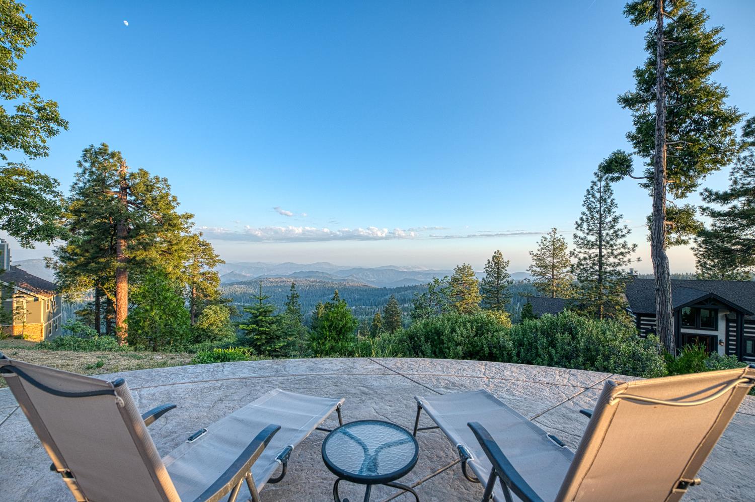 42555 Bretz Point Ln, Shaver Lake, CA 93664