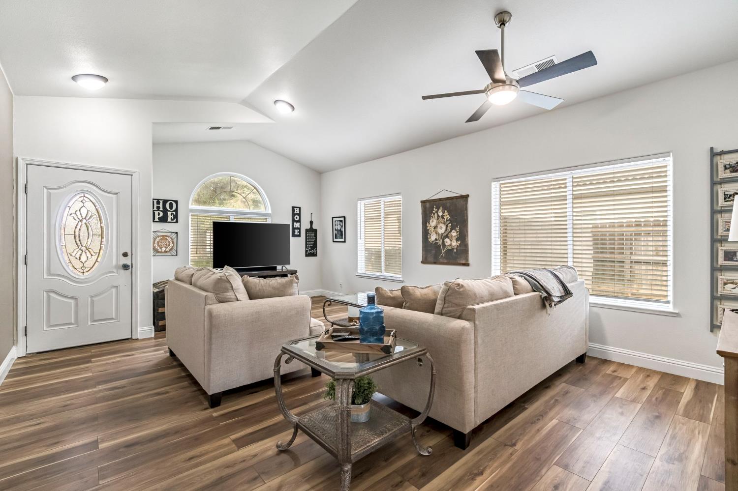 2634 Marie Dr, Madera, CA 93637