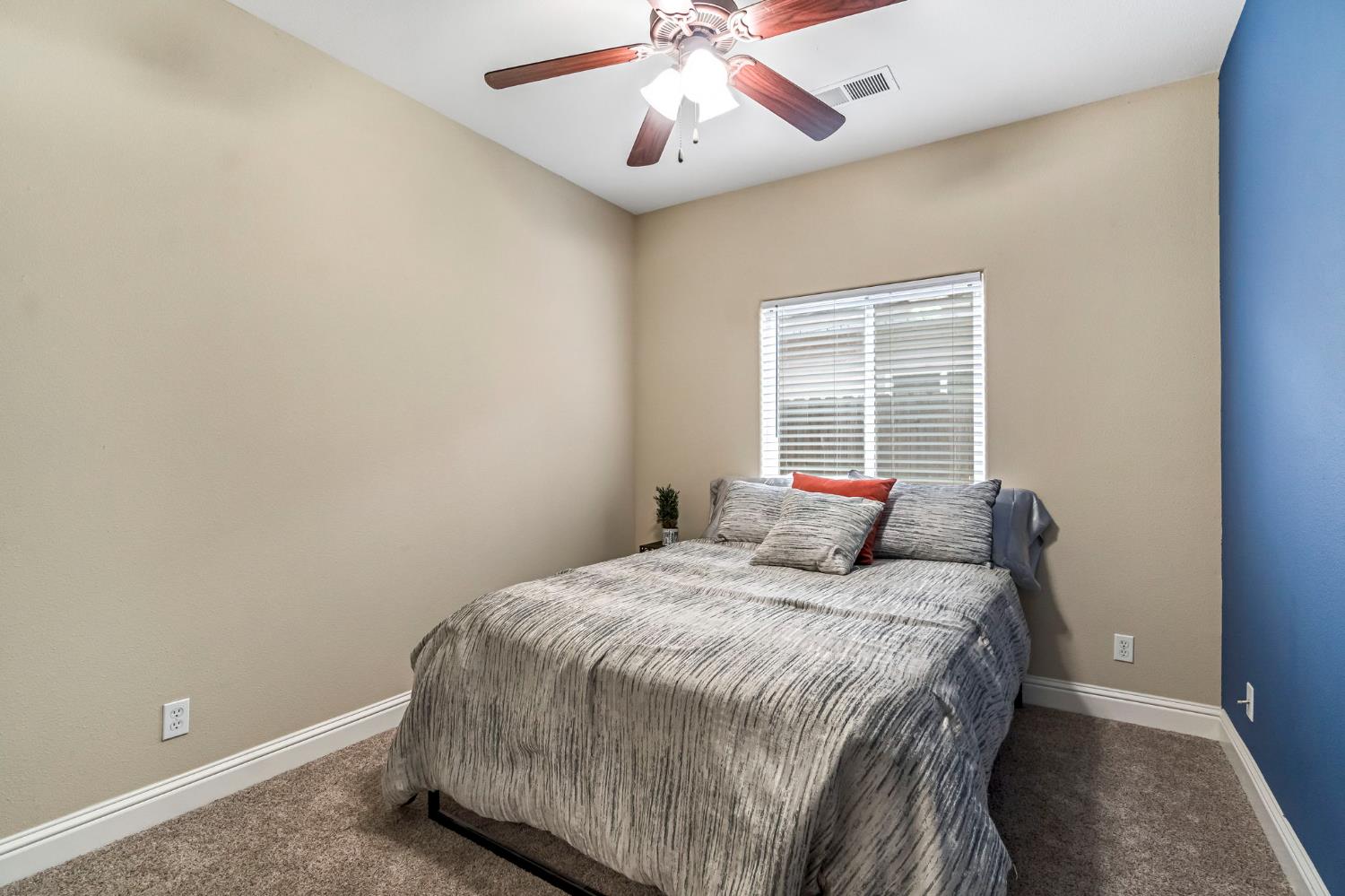 2634 Marie Dr, Madera, CA 93637