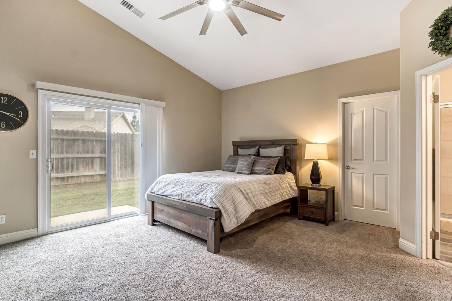 2634 Marie Dr, Madera, CA 93637