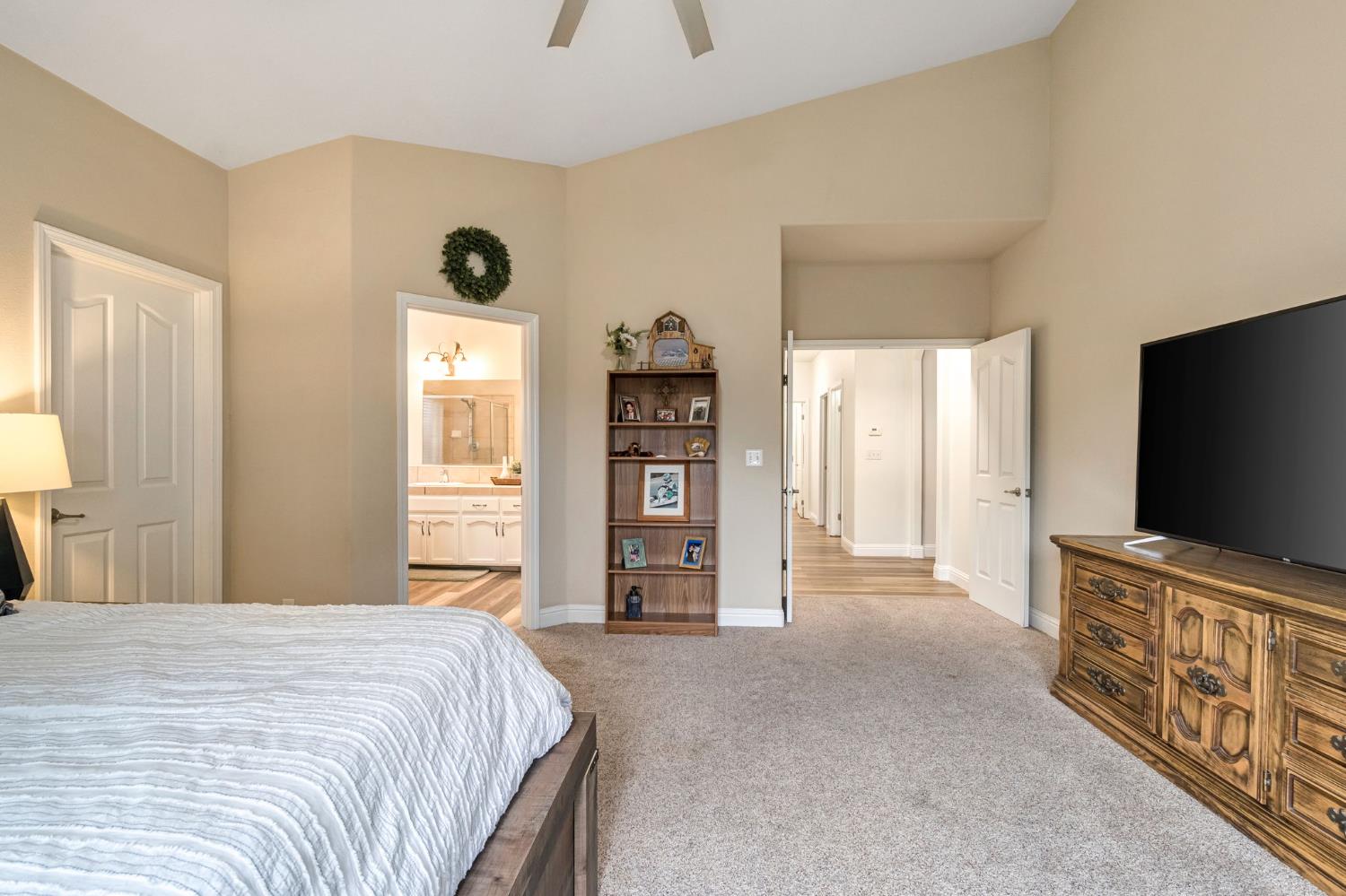 2634 Marie Dr, Madera, CA 93637