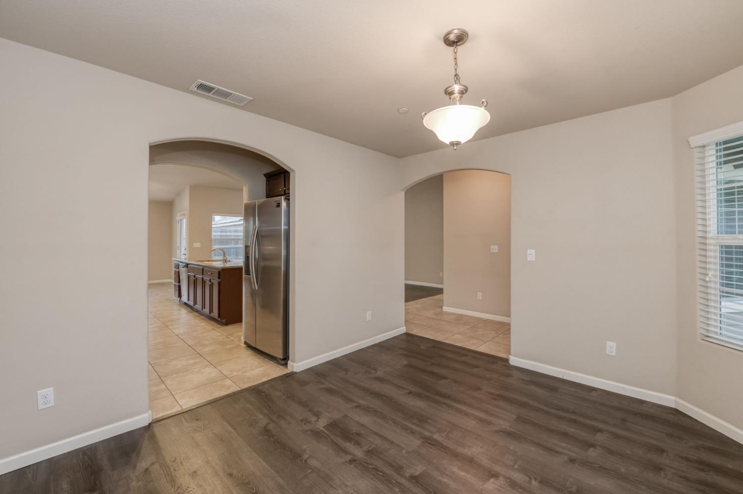 2719 Tamarack Ave, Sanger, CA 93657