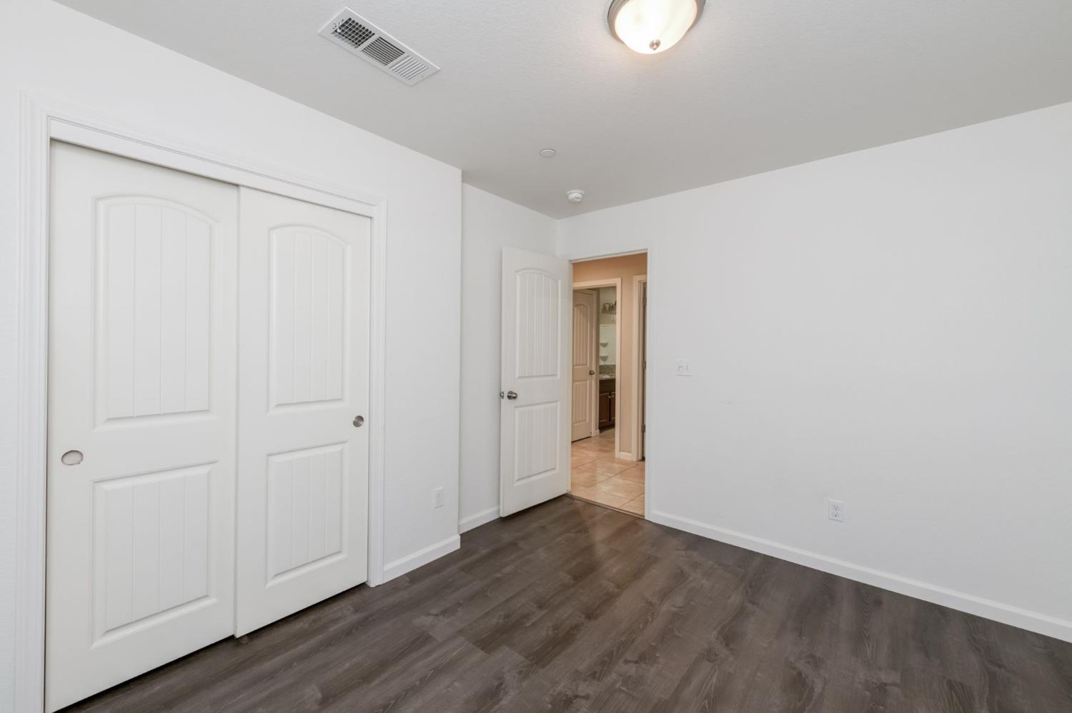 2719 Tamarack Ave, Sanger, CA 93657