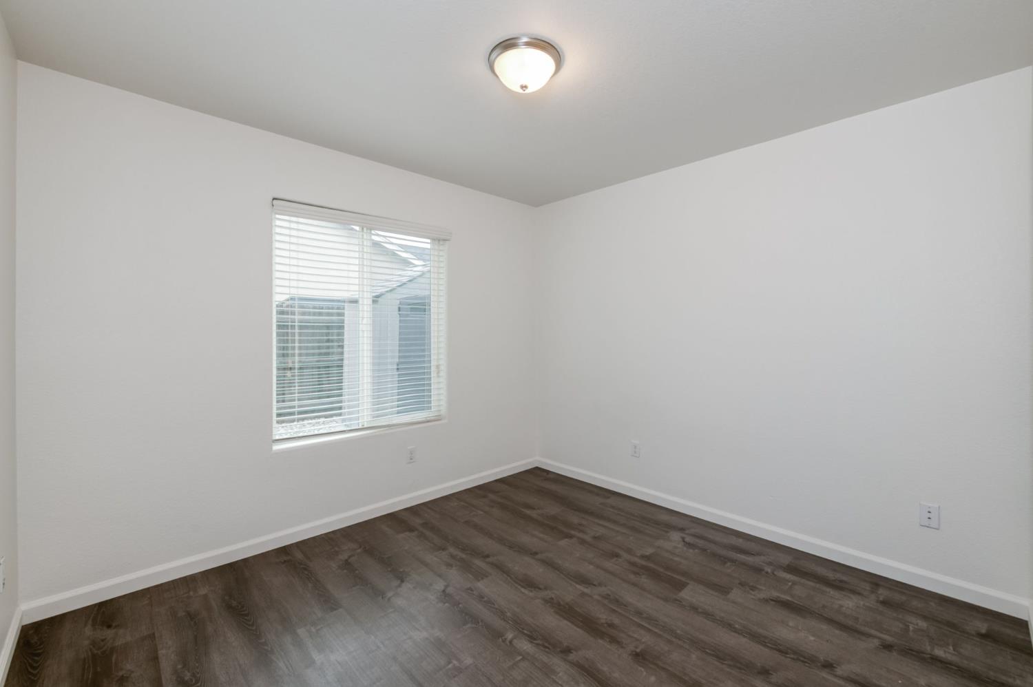 2719 Tamarack Ave, Sanger, CA 93657