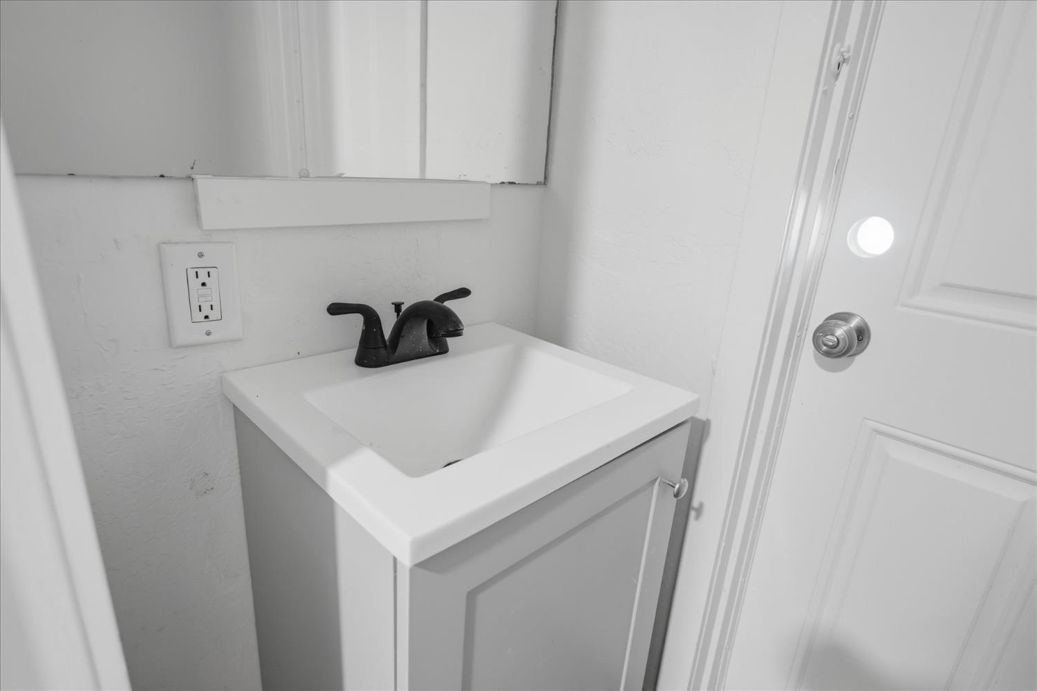 10326 N Fowler Ave, Clovis, CA 93619