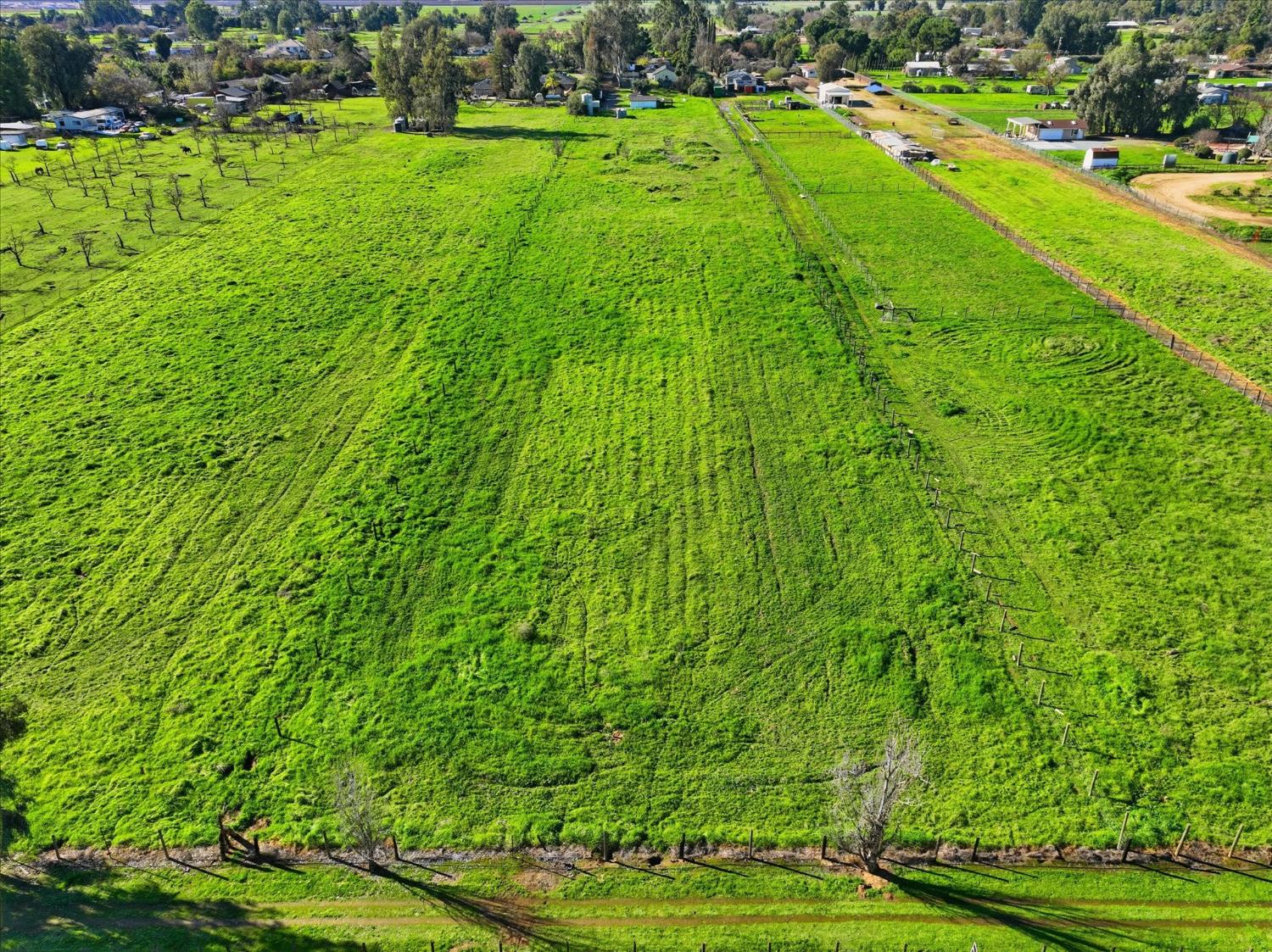 10326 N Fowler Ave, Clovis, CA 93619